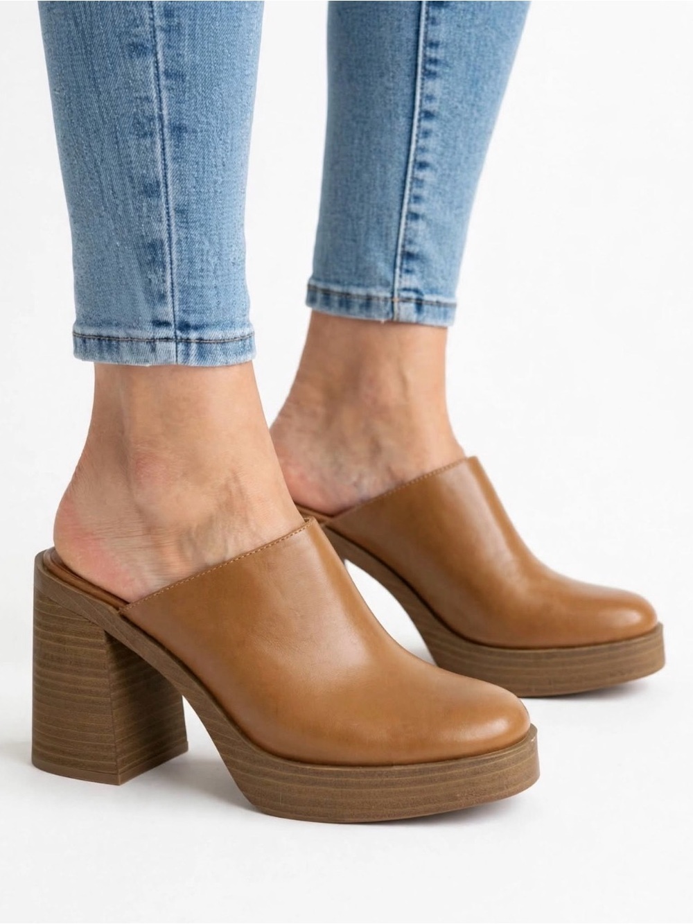 Universal Thread Cognac Platform Mule Heels